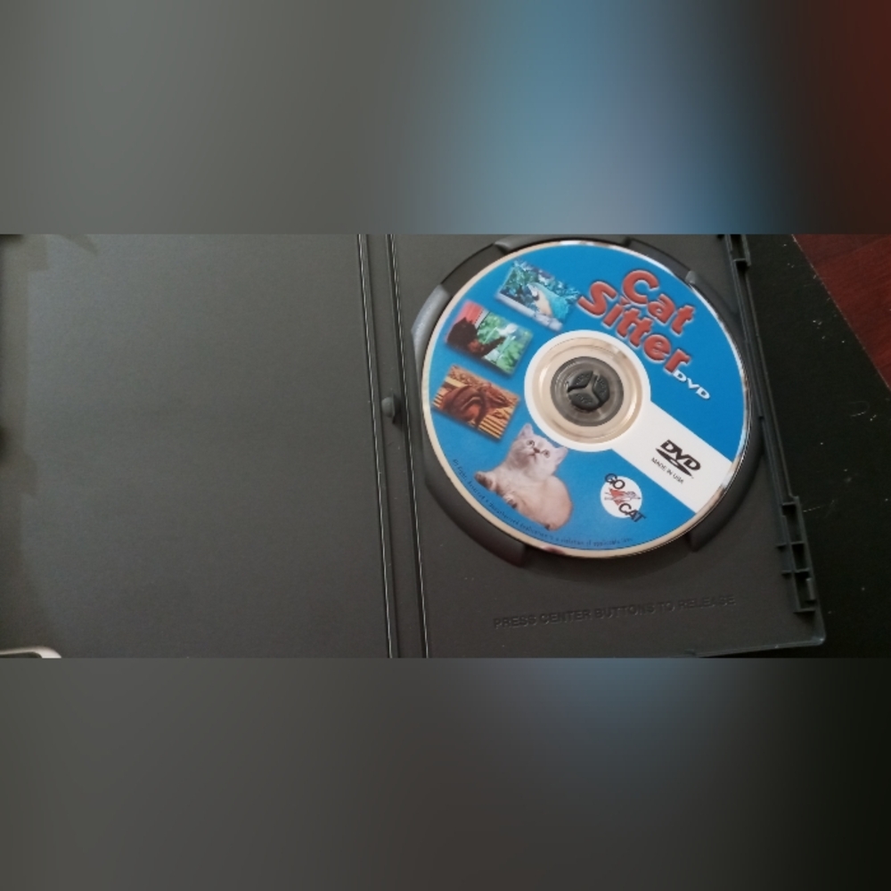 Cat sitter DVD movie - Picture 3 of 3